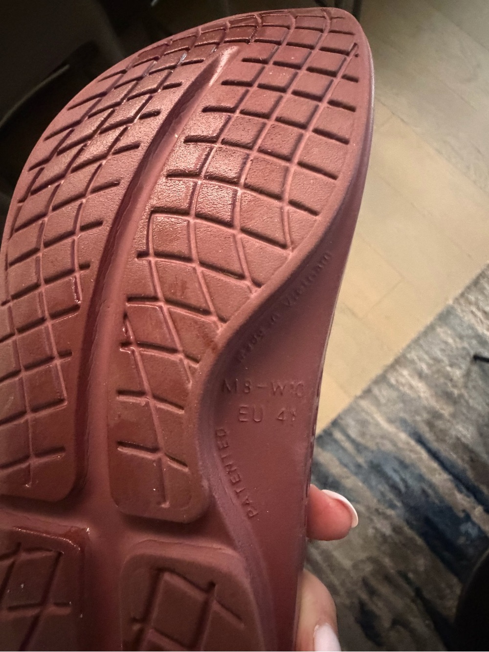 OOFOS Slide Sandals in MERLOT - Picture 5 of 5